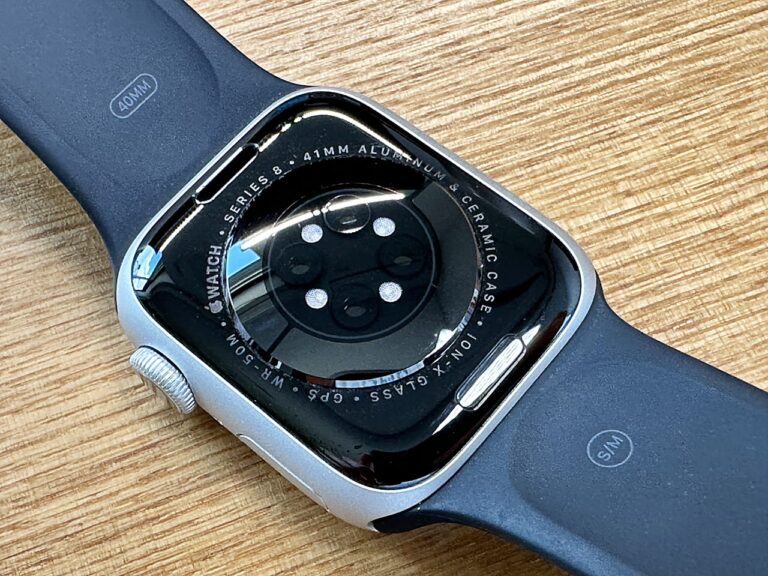 Apple Watch 8 レビュー！復活したシルバーアルミニウムケース シキログ
