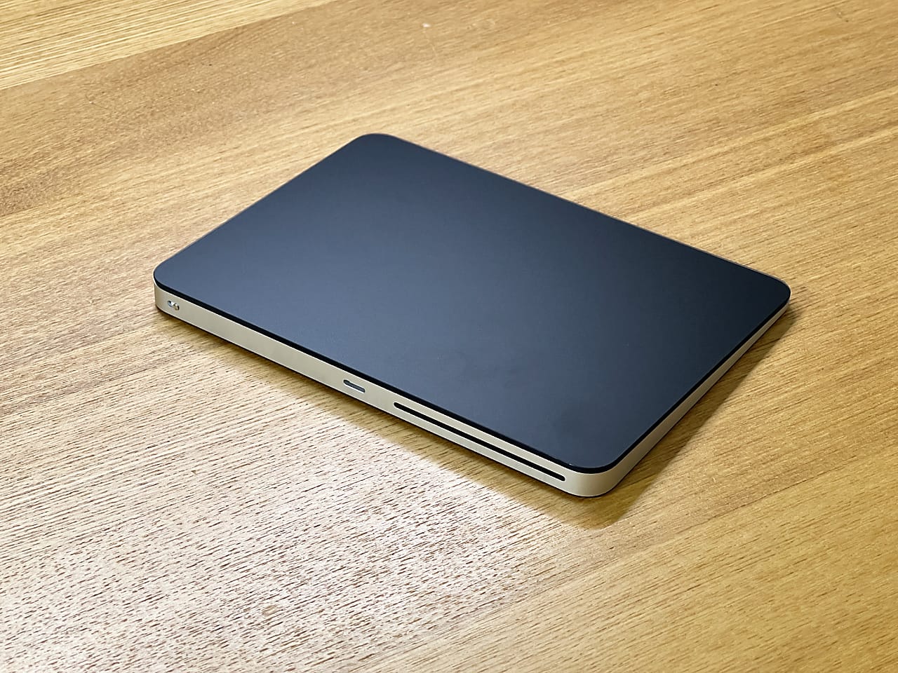 Apple Magic Trackpad ブラック Apple】Magic Trackpad - ブラック