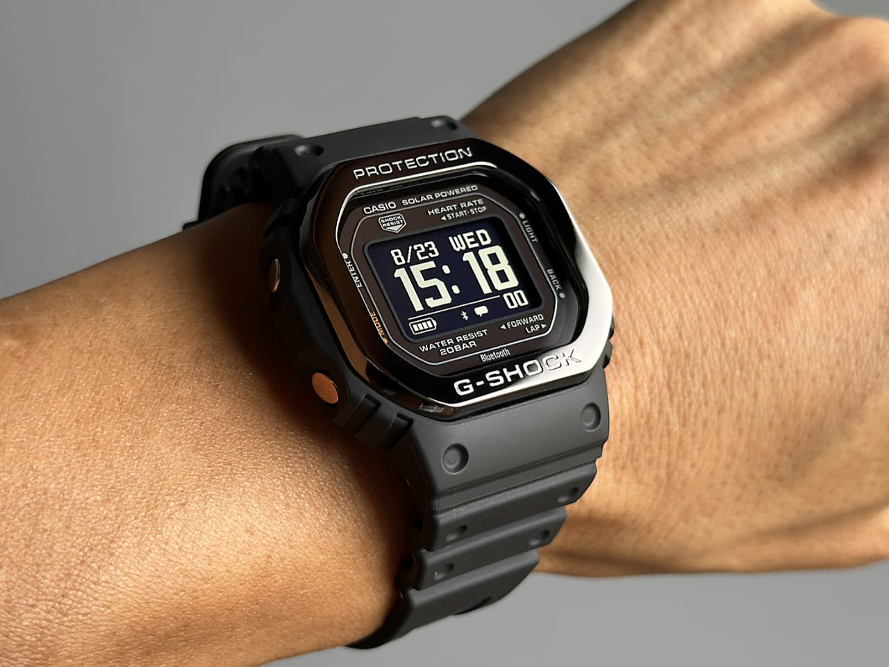 ムーブメントタフソーラー式G-SHOCK ジーショック G-SQUAD DW-H5600MB